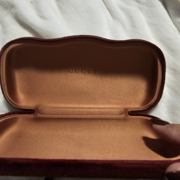 GUCCI SUNGLASSES - Picture 4 of 9